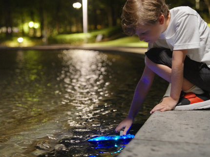 EXOST Raadioteel juhitav paat Aqua Lights, skaala 1:18