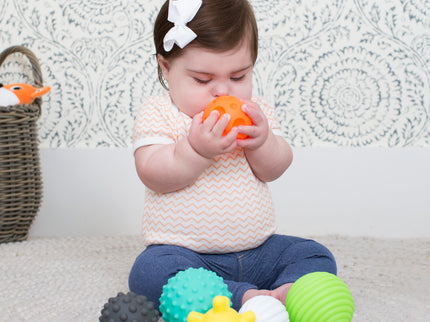 INFANTINO Tekstuursed pallid