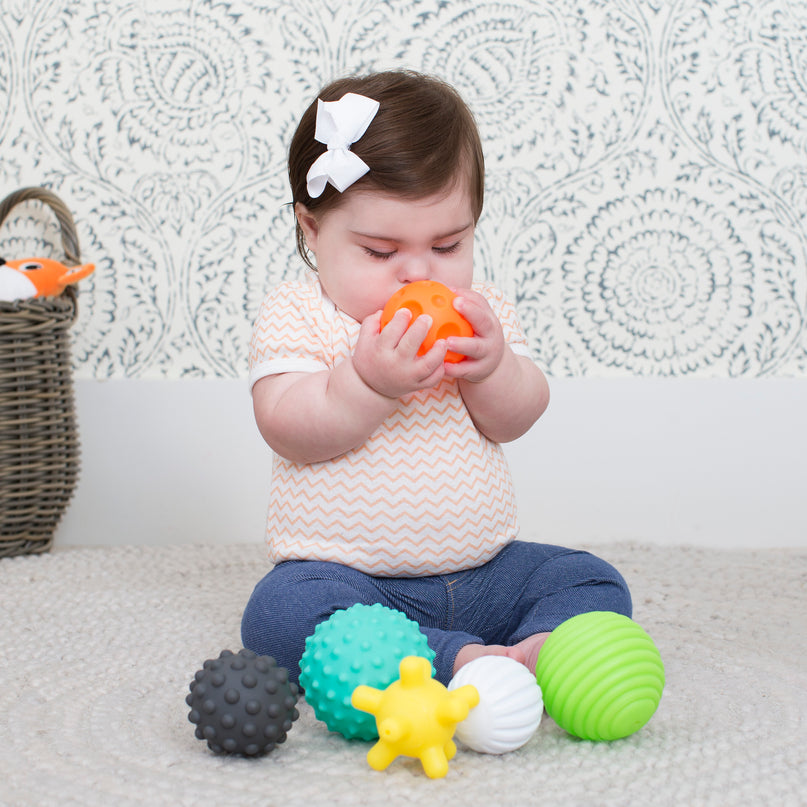 INFANTINO Tekstuursed pallid