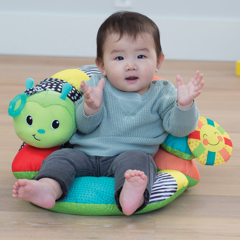 INFANTINO Pehme mänguasi-trafo Prop-a-sammas