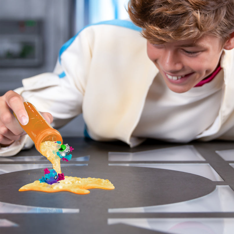 MRBEAST LAB Swarms figuurid tuubis 12 tk, 2,5 cm