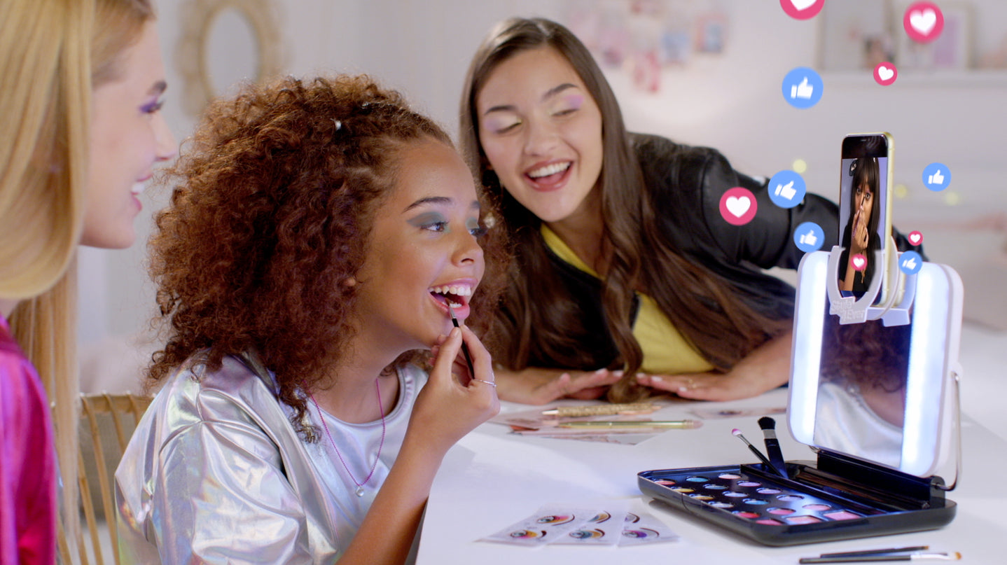 STYLE 4 EVER Meigikomplekt LED-valgustusega