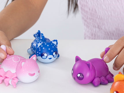 APHMAU üllatusfiguur MeeMeow