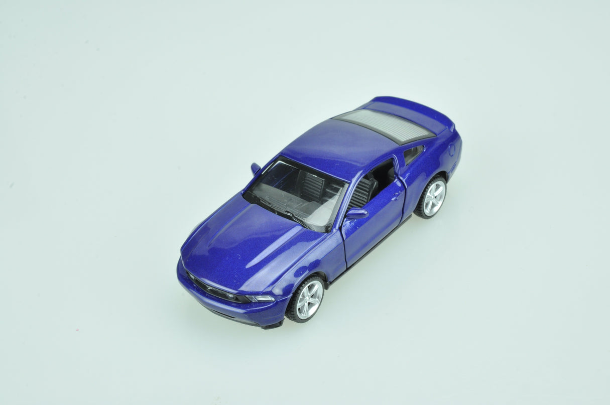 MSZ metallist mudelauto Ford Mustang GT, skaala 1:43