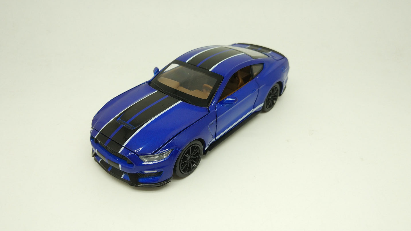 MSZ metallist mudelauto Ford Shelby GT350, skaala 1:32