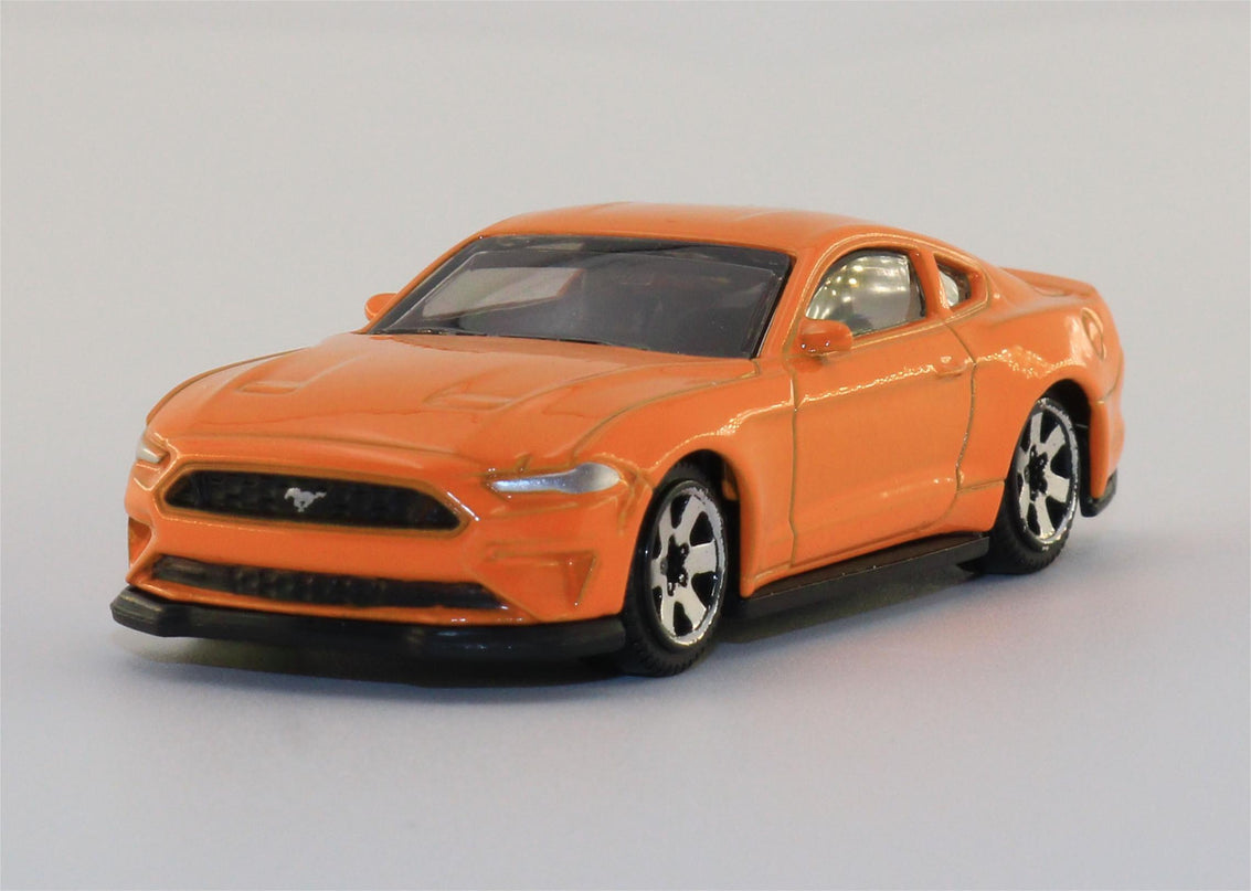 MSZ metallist mudelauto 2018 Ford Mustang GT, skaala 1:64