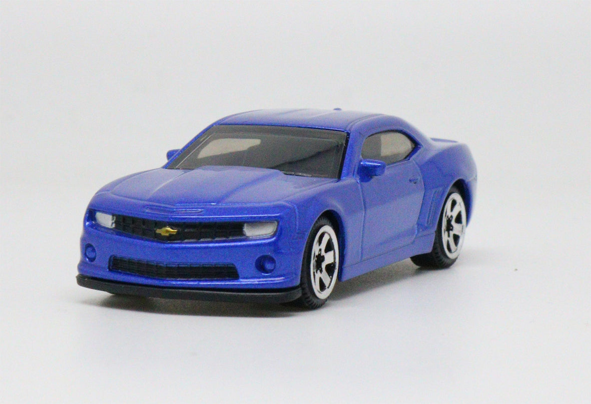 MSZ metallist mudelauto 2013 Chevrolet Camaro SS, skaala 1:64
