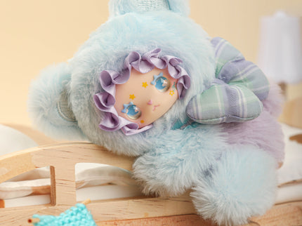 LOVELY EMMA pehme võtmehoidja pimepakk - Little Bear Adoption Guide