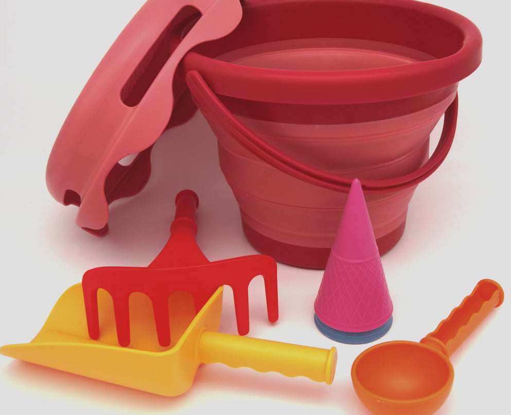 COMPACTOYS Mängukomplekt ämber liivakasti tarvikutega 7 in 1, punane