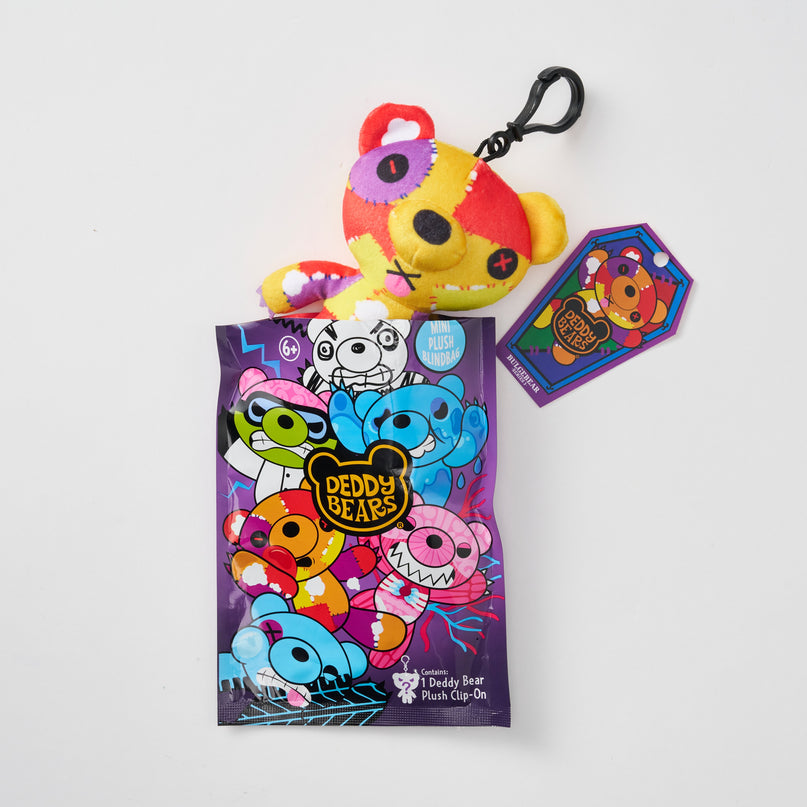 DEDDY BEARS Üllatus pehme seljakoti ripats, 10 cm