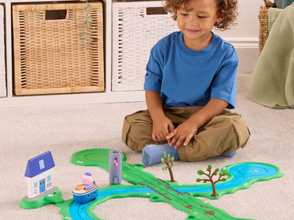 PEPPA PIG Whizz Around Peppa Mängukomplekt Jõgi