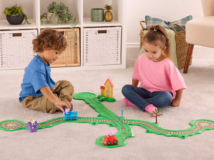 PEPPA PIG Whizz Around Peppa Mängukomplekt Peppa päev väljas