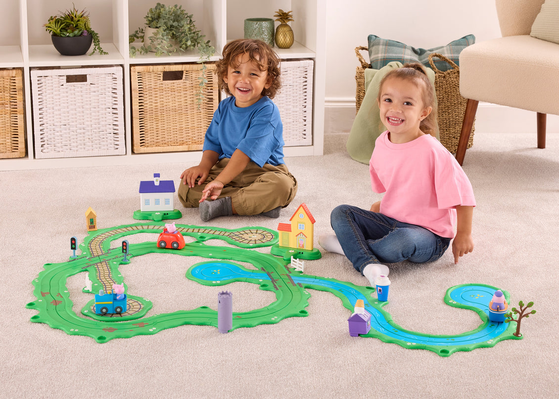 PEPPA PIG Whizz Around Peppa Mängukomplekt Peppa maailm