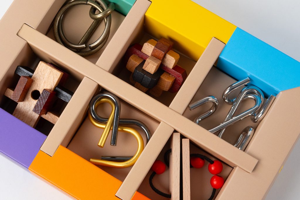 VIIMASED MÄNGUASJAD Loogikamängude komplekt