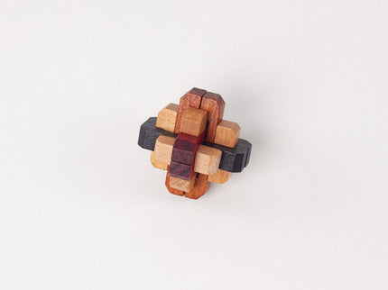 VIIMASED MÄNGUASJAD Loogikamängude komplekt