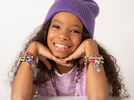 STICKI ROLLS käevõru aksessuaaride- ning kleepsudega, üllatuspakk