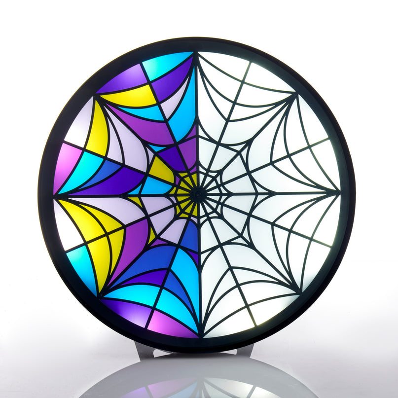 KOLMAPÄEV Öölamp vitriinaken