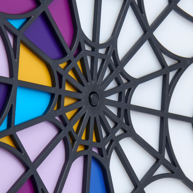 KOLMAPÄEV Öölamp vitriinaken